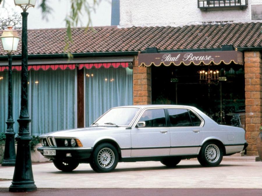  BMW 7-Series Sedan 1977 года  (фото 7 из 13)